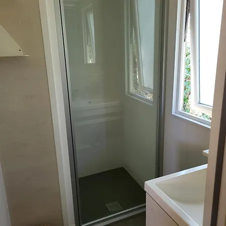 Mobil 4 Personnes Climatise Kemping Hyères