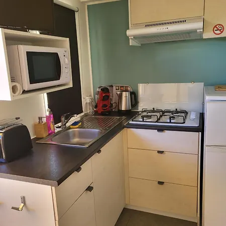 Mobil 4 Personnes Climatise Kemping Hyères